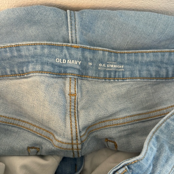 Old Navy Blue Jean Shorts Mid-Rise Casual - Picture 3 of 3